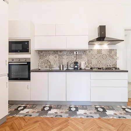 H11 Route 66 Mare - Spiagge Apartment Sanremo